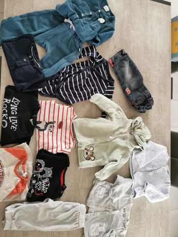 Lots vêtements 9mois