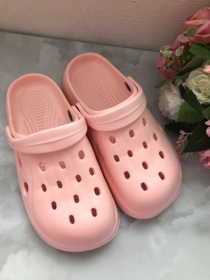 Chaussures inspiration Crocs rose candy ๐ญ 38 - 39
