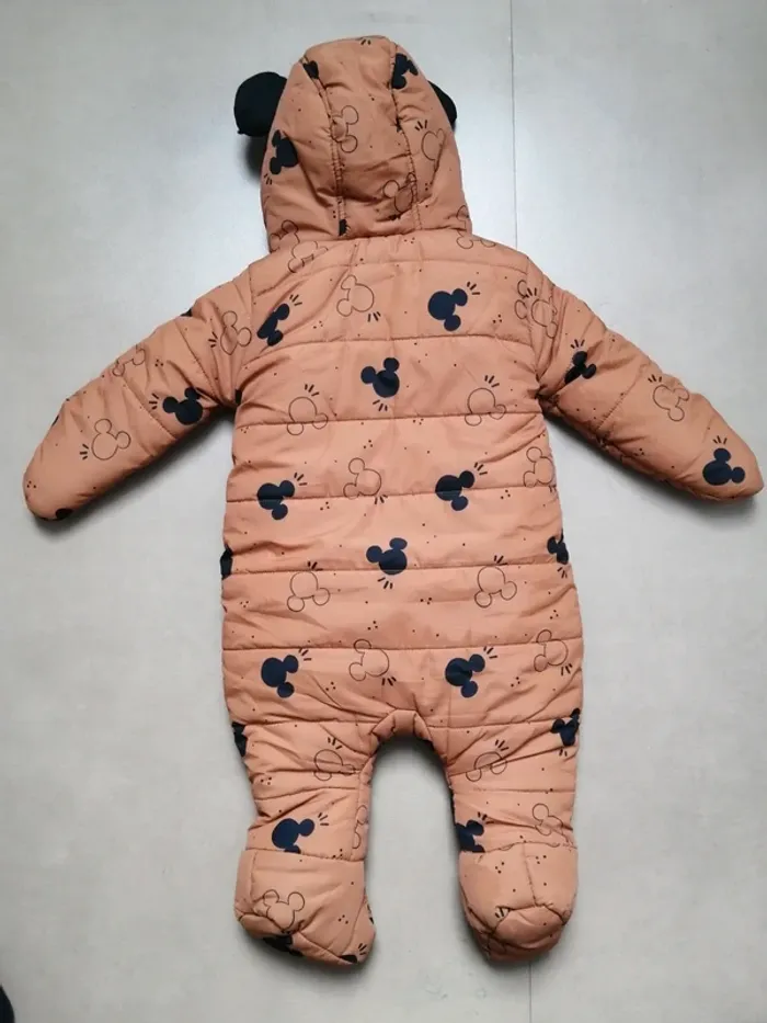 Combinaison Mickey bb 9 mois - photo numéro 2