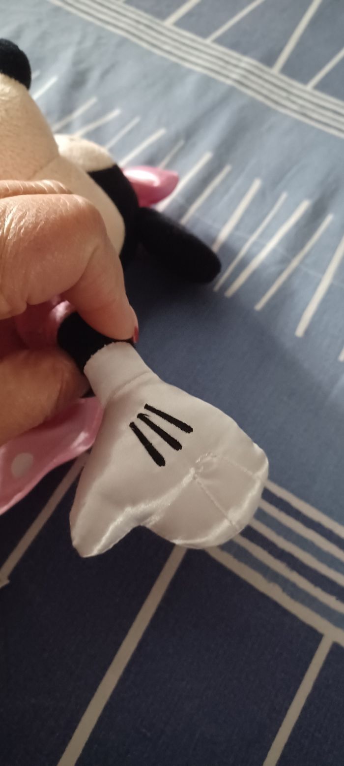 Très jolie petite peluche minnie - photo numéro 5
