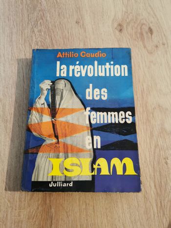 La Révolution des femmes en Islam, livre de Attilio Gaudio