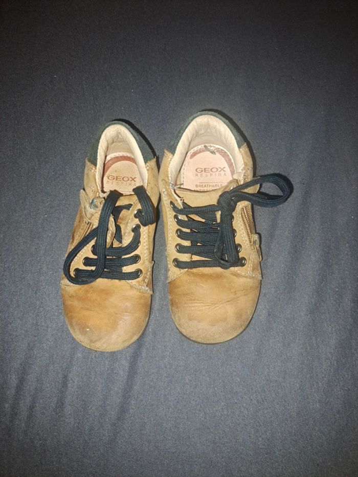 Baskets taille 24