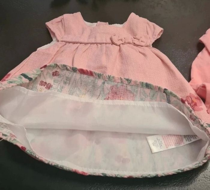 Robe et bodie 3 mois comme neuf "Primark" - photo numéro 3