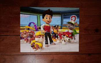 1 puzzle la pat' patrouille et ses figurines