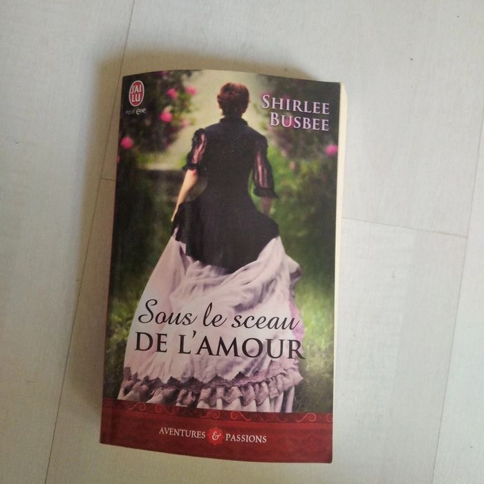 J'ai lu Sous le sceau de l'amour