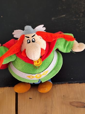 Peluche d'Abraracourcix, le chef du village gaulois,