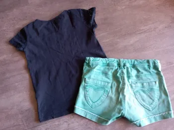 Tee-shirt + short fille Gemo 10 ans.