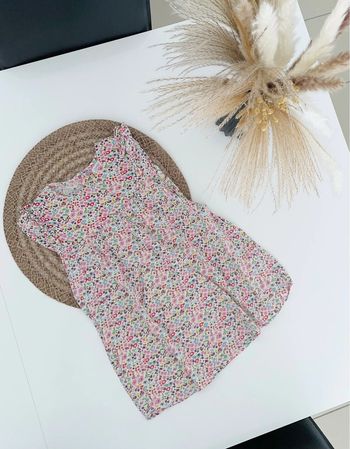 Robe fleurit 4/5 ans