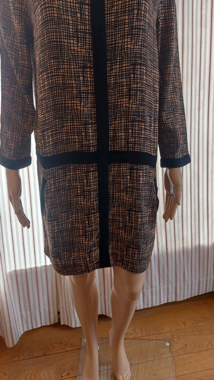 Robe Essentiel Antwerp taille 40 - photo numéro 3