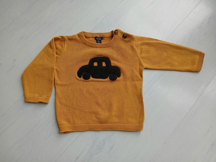 Pull taille 9 mois