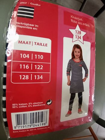 Robe fille marinière manches longues 128/134 neuve