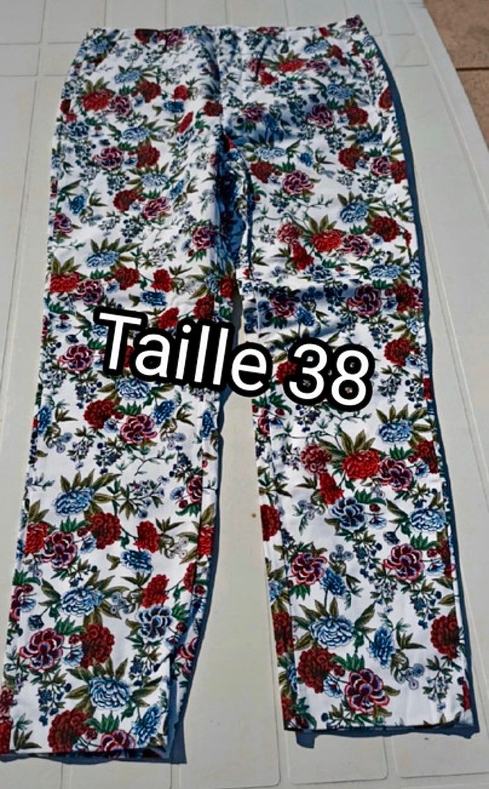 Pantalon fleurie femme taille 38 Zara - photo numéro 5