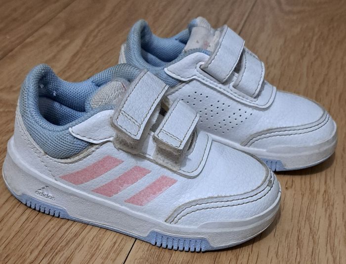 Adidas fillette taille 21 - photo numéro 2