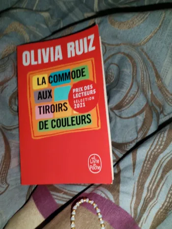 La commode aux tiroirs de couleurs