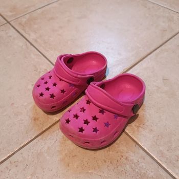 Sandale type Crocs
