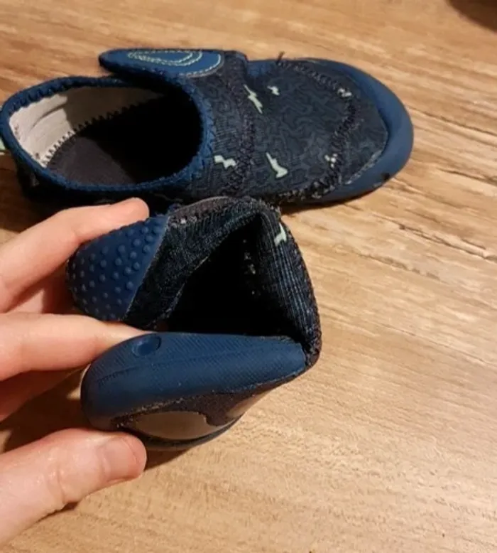 Paire de chaussons/basket bleu T: 26 - photo numéro 8