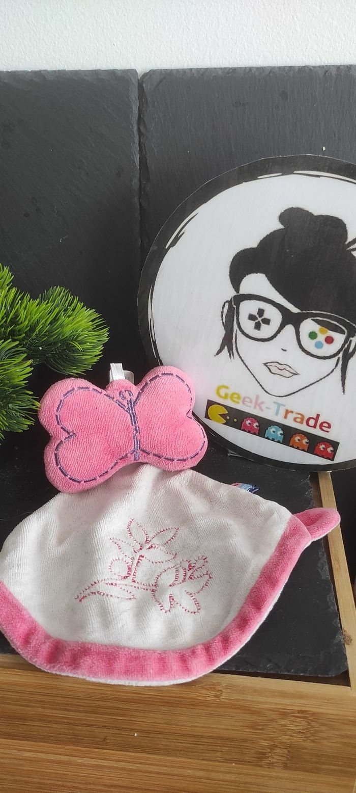 doudou mouchoir sucre d'orge papillon rose blanc violet branche feuille ancien