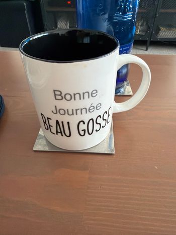 Tasse café  beau gosse