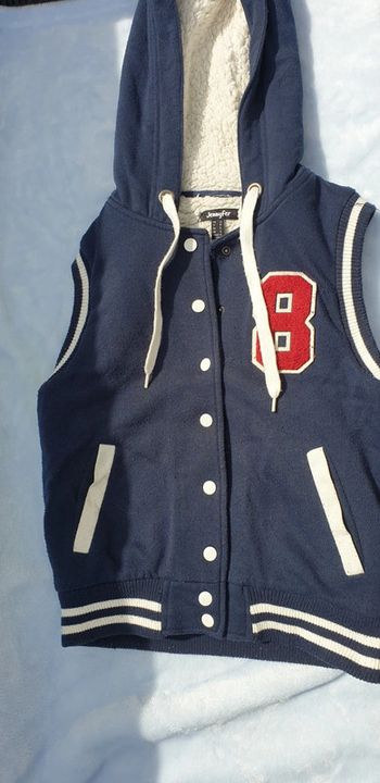 Veste capuche Jennifer 34