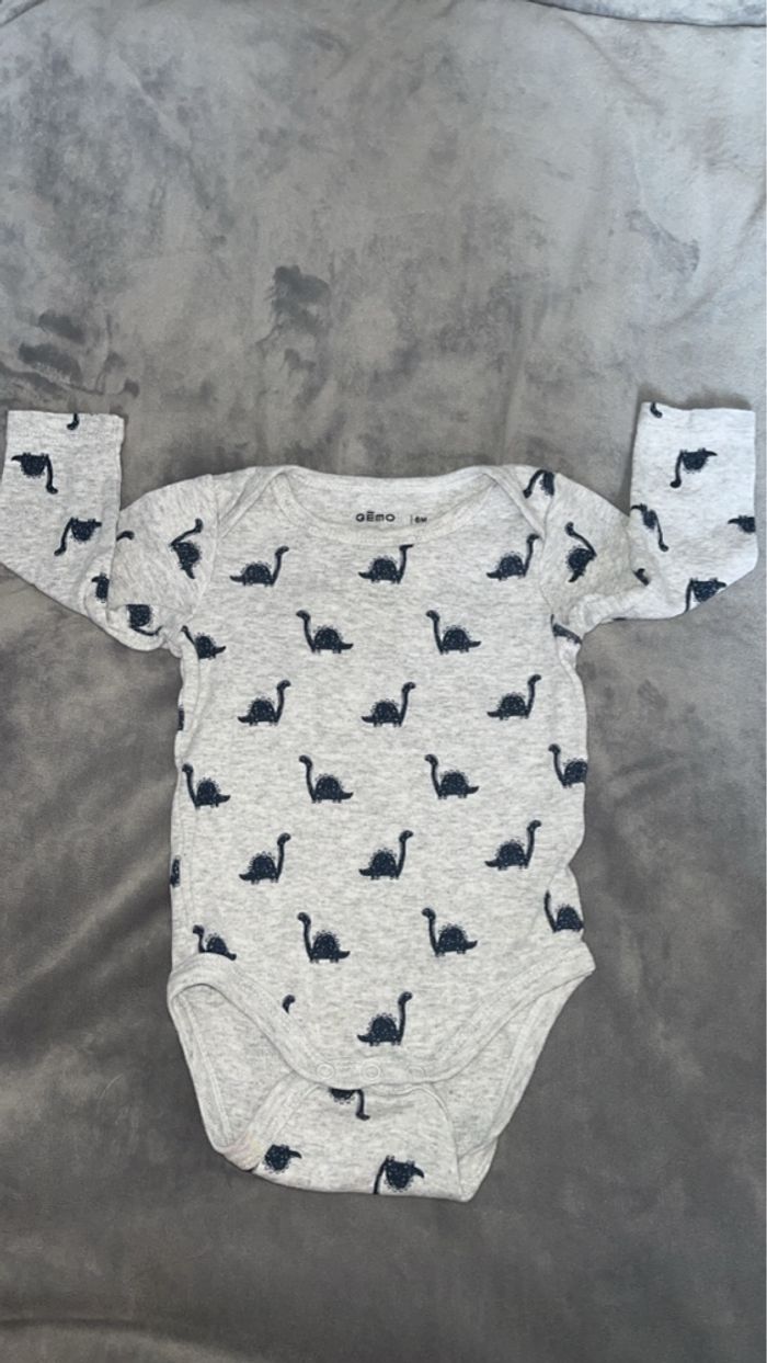 Lot de bodys - photo numéro 4