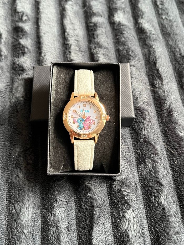 Montre stitch enfant