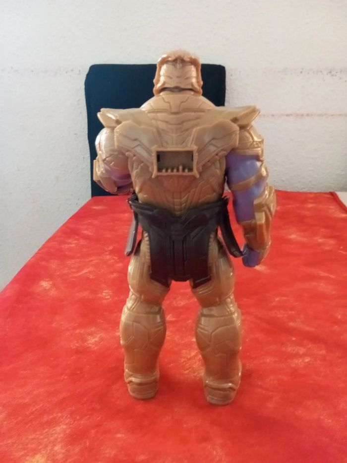 Thanos titan Marvel 2018 Hasbro - photo numéro 3