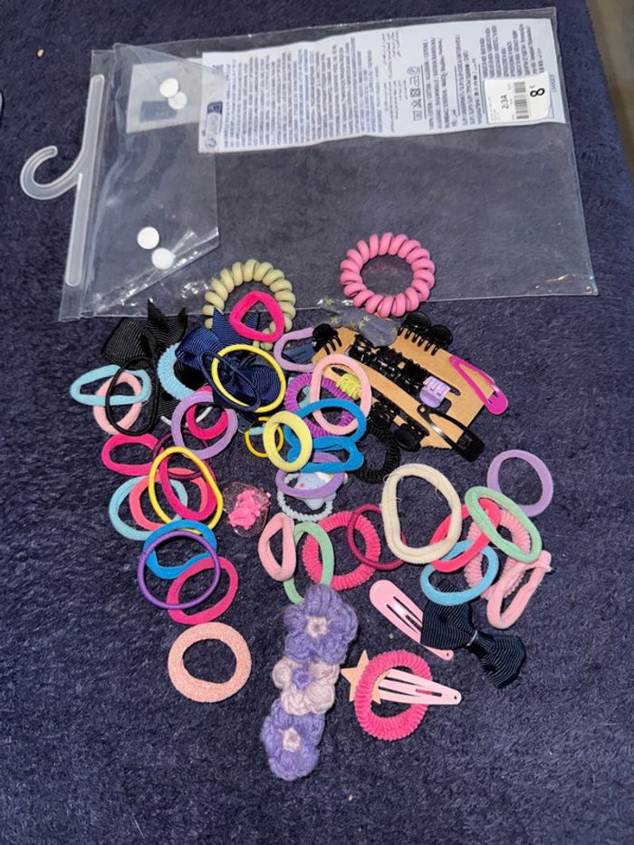 Lot élastique à cheveux / barrette petite fille