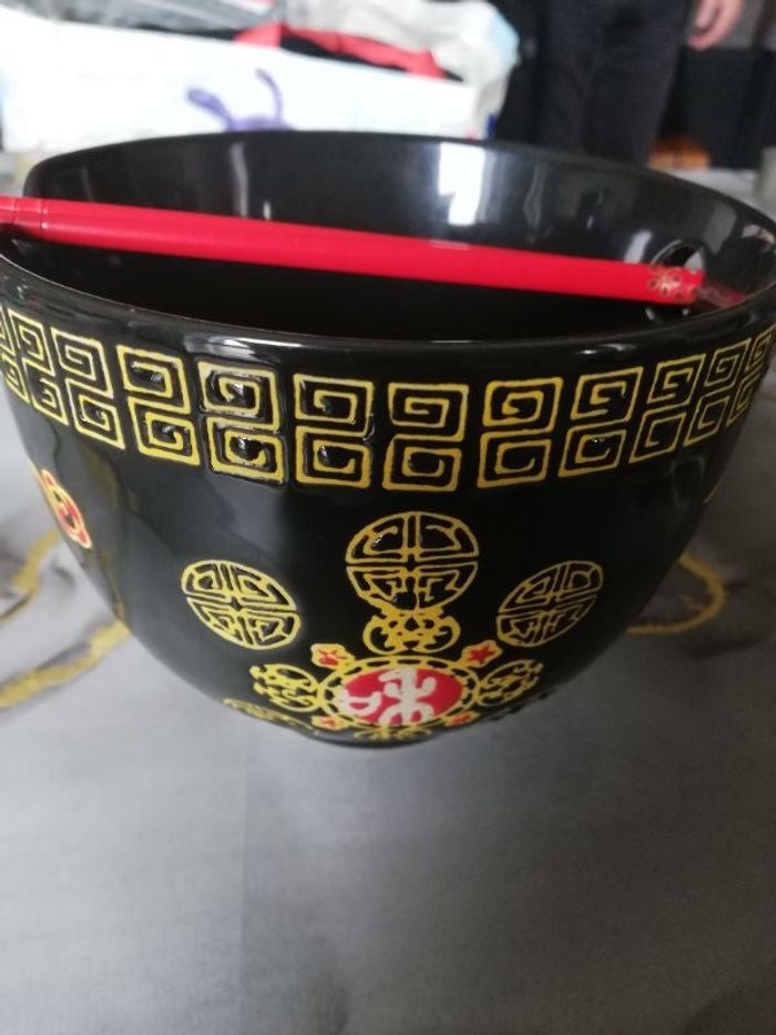 Bol Asiatique.