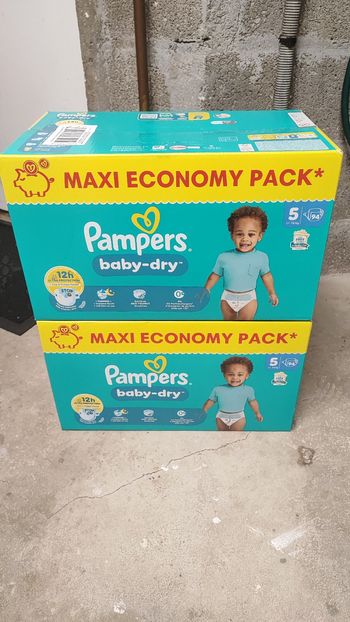 Lot 2 cartons couches Pampers baby dry taille 5 
