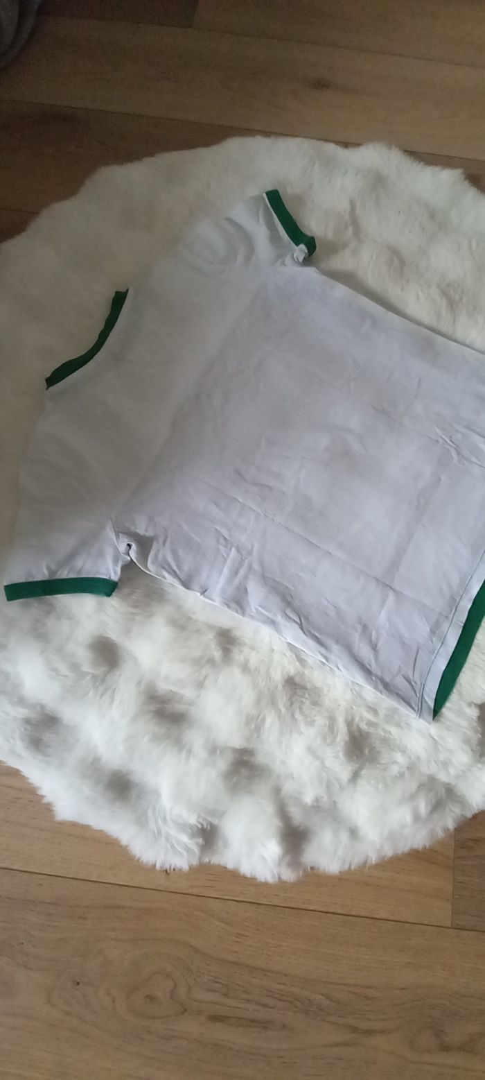 T shirt xs blanc et vert - photo numéro 2