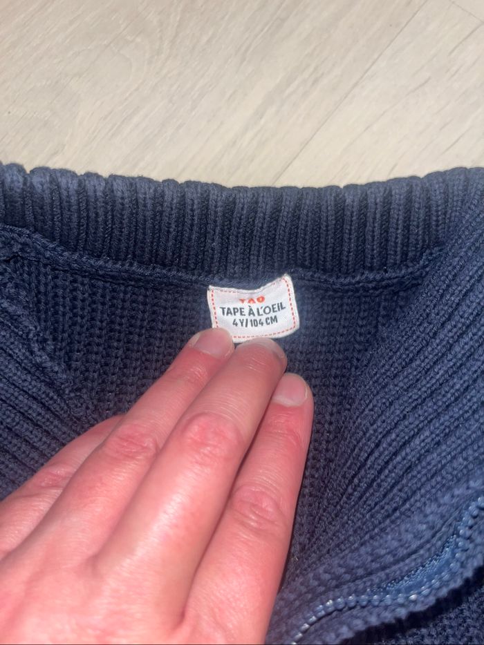 Pull bleu marine - photo numéro 3