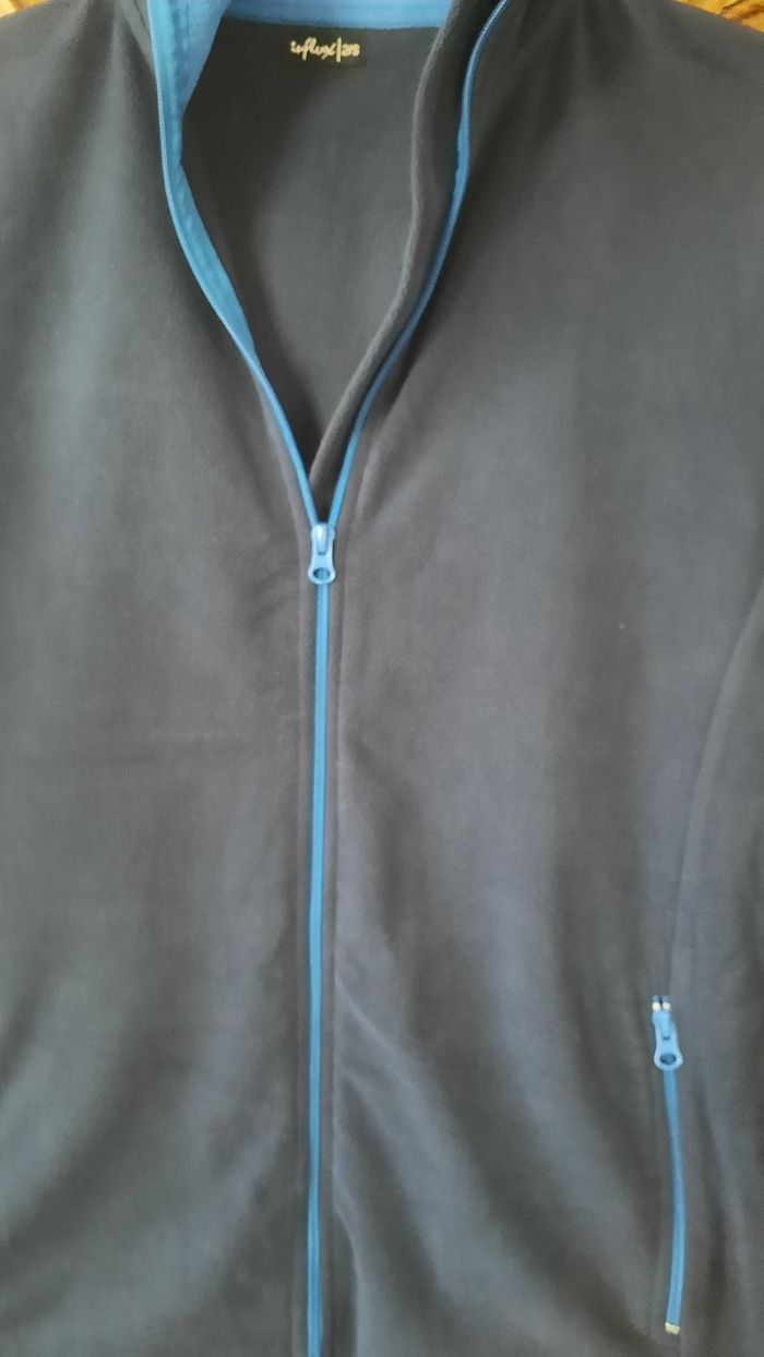 Gilet polaire taille S - photo numéro 6