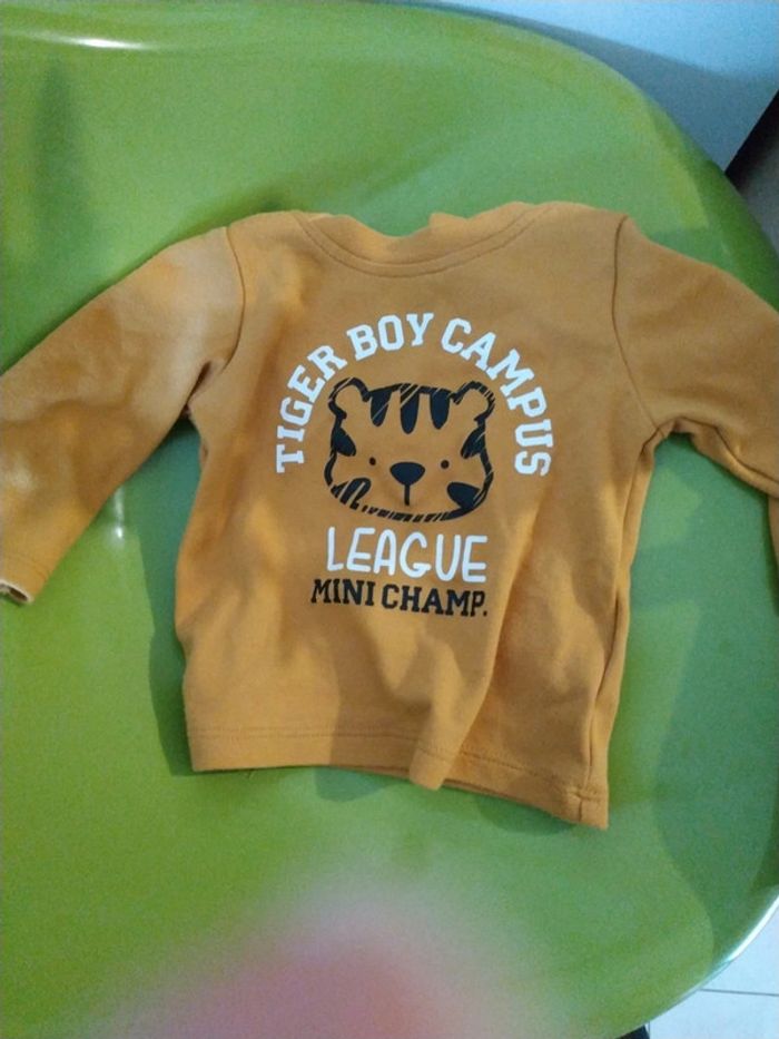 Ensemble 2 pièces t shirt veste bébé 6 mois - photo numéro 5