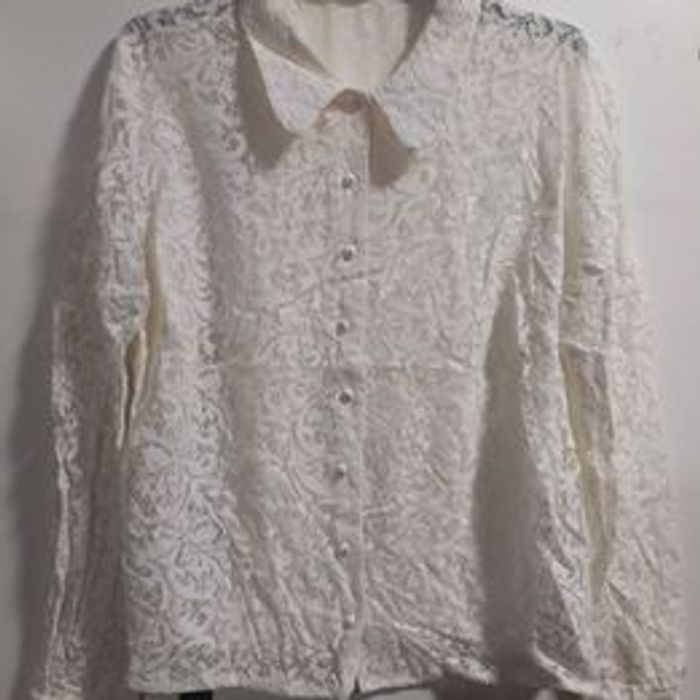 Chemisier à dentelle beige