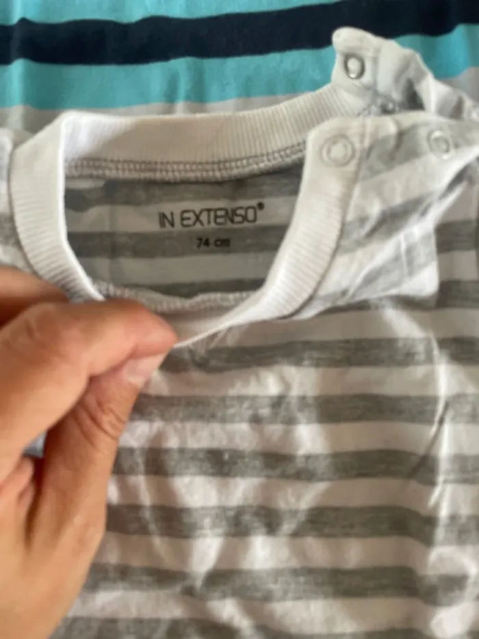 Lot 8 t-shirt 12 mois - photo numéro 8