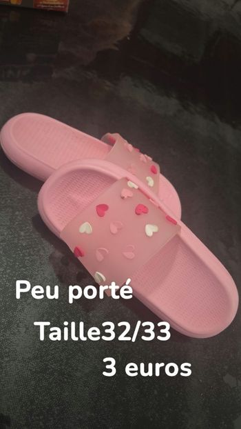 Claquette rose avec coeur
