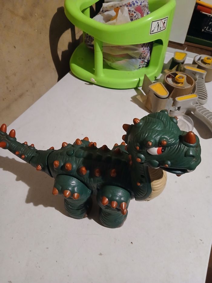 Jouet dinosaure qui parle et avance 36cm - photo numéro 3