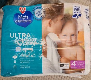 Paquet de couche mot d'enfant 4+ 9/20 kg