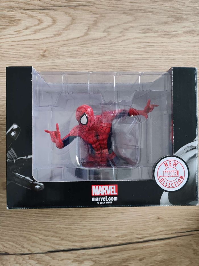 Lot de 3 figurines Marvel (avec certificats d'édition numérotés) - photo numéro 5