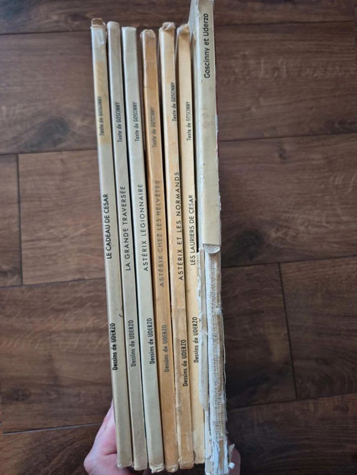 Lot de 7 bandes dessinées Astérix