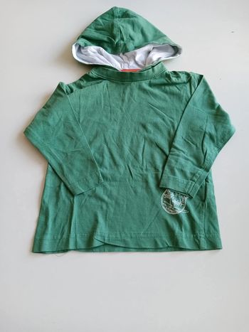 T-shirt capuche vert T 3 ans