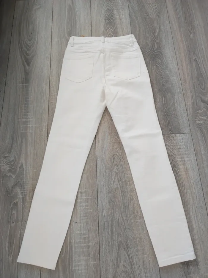 Jean skinny blanc NEUF - photo numéro 4