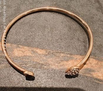 Bracelet jonc coeurs