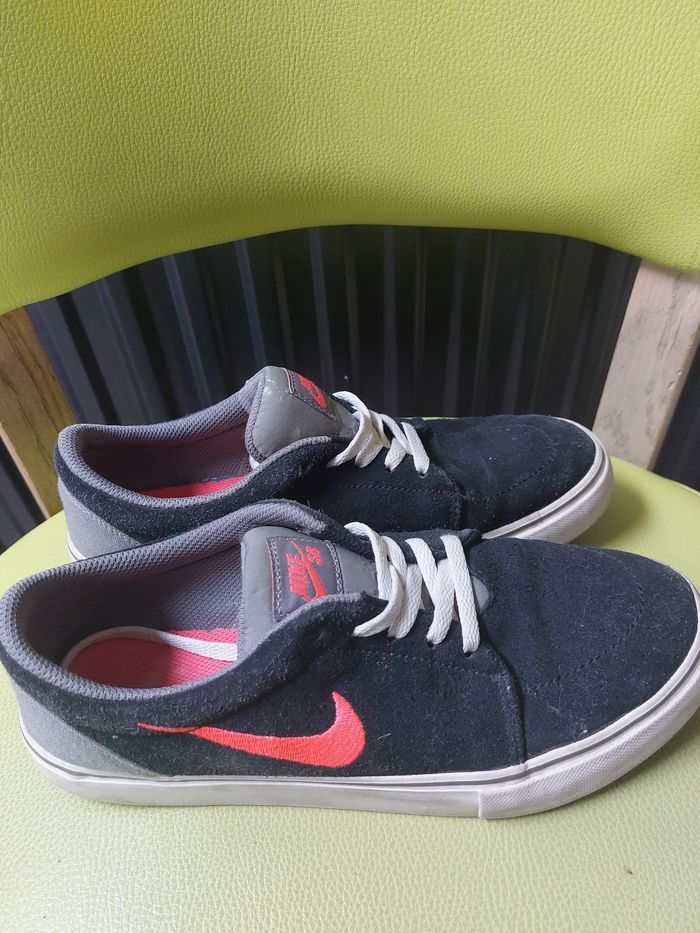 Baskets Nike pointure 38