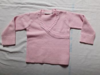 Pull effet cache cœur rose