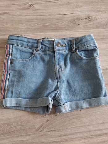 Short 2-3 ans