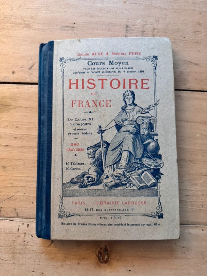 Livre scolaire histoire de France cours moyen