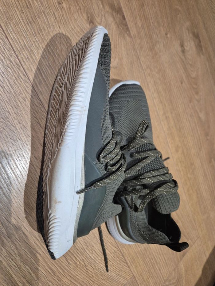 Baskets taille 37 - photo numéro 4
