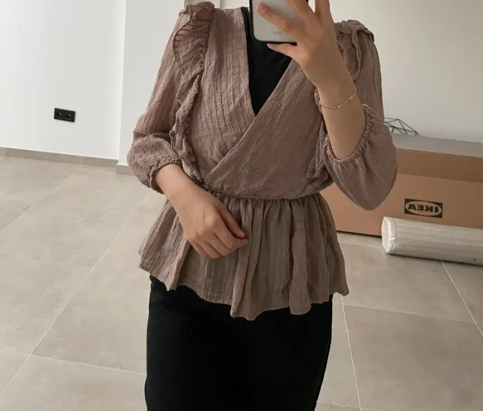 Blouse à volant - photo numéro 2