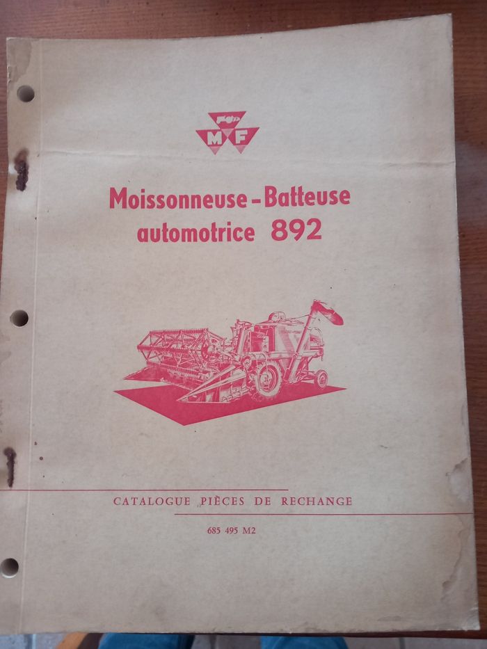 Catalogue de pièces de rechange moissonneuse batteuse automotrice 892 - photo numéro 1